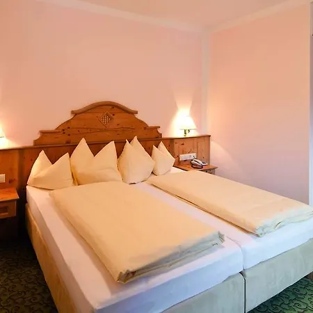 Hotel Eberl 4*